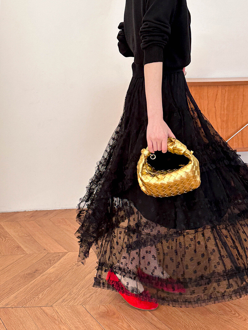 u26802 レディース ボトムス ロングスカート レース ハイウエスト 2025春新作 韓国風 2色 u26802 レディース ボトムス ロングスカート レース ハイウエスト 2025春新作 韓国風 2色