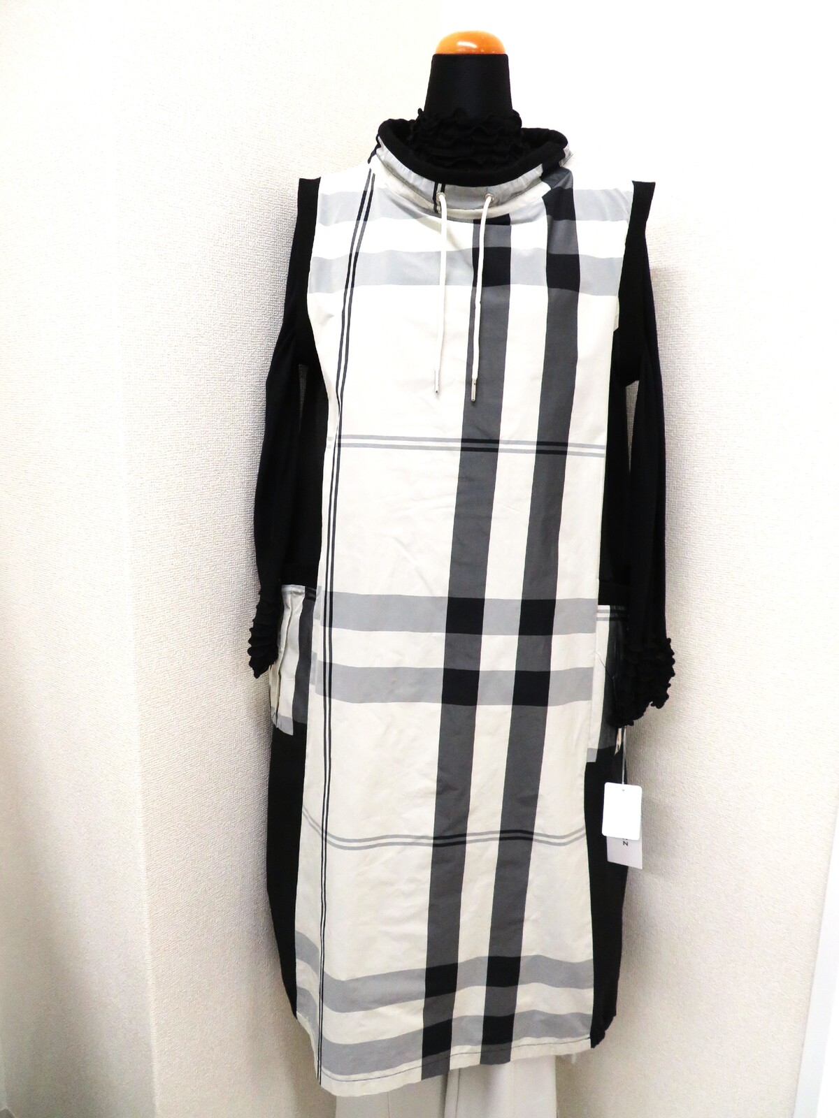 タータンチェックフードノースリーブチュニック 全2色【毎年定番人気】 5,546円