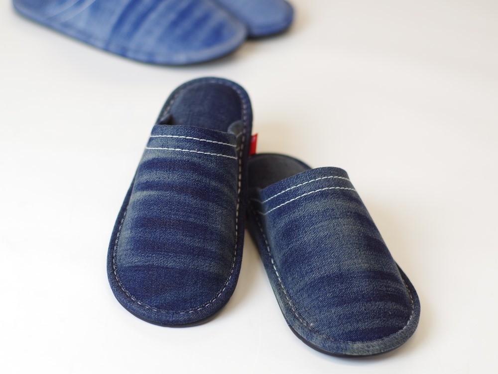 slipper for jeans