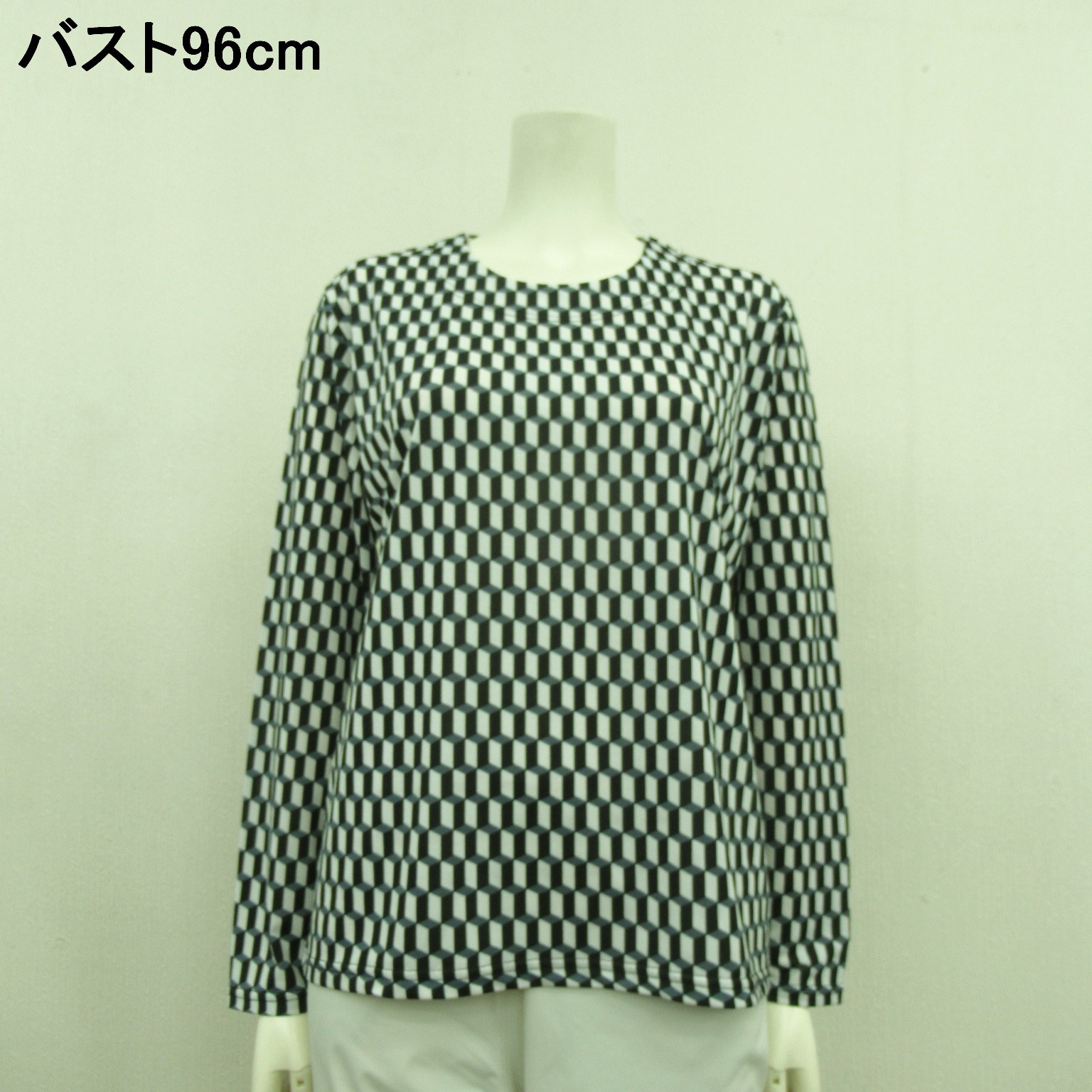 Square Pattern Crew Neck | Export Japanese products to the world at wholesale prices - SUPER DELIVERY