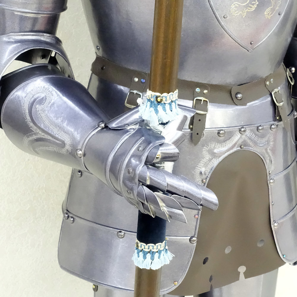 イタリア製 西洋甲冑 鎧 実寸大 中世の騎士 ヨーロッパ 西洋武具 アーマー 184cm ランス 獅子の紋章の商品ページ 卸 仕入れサイト スーパーデリバリー