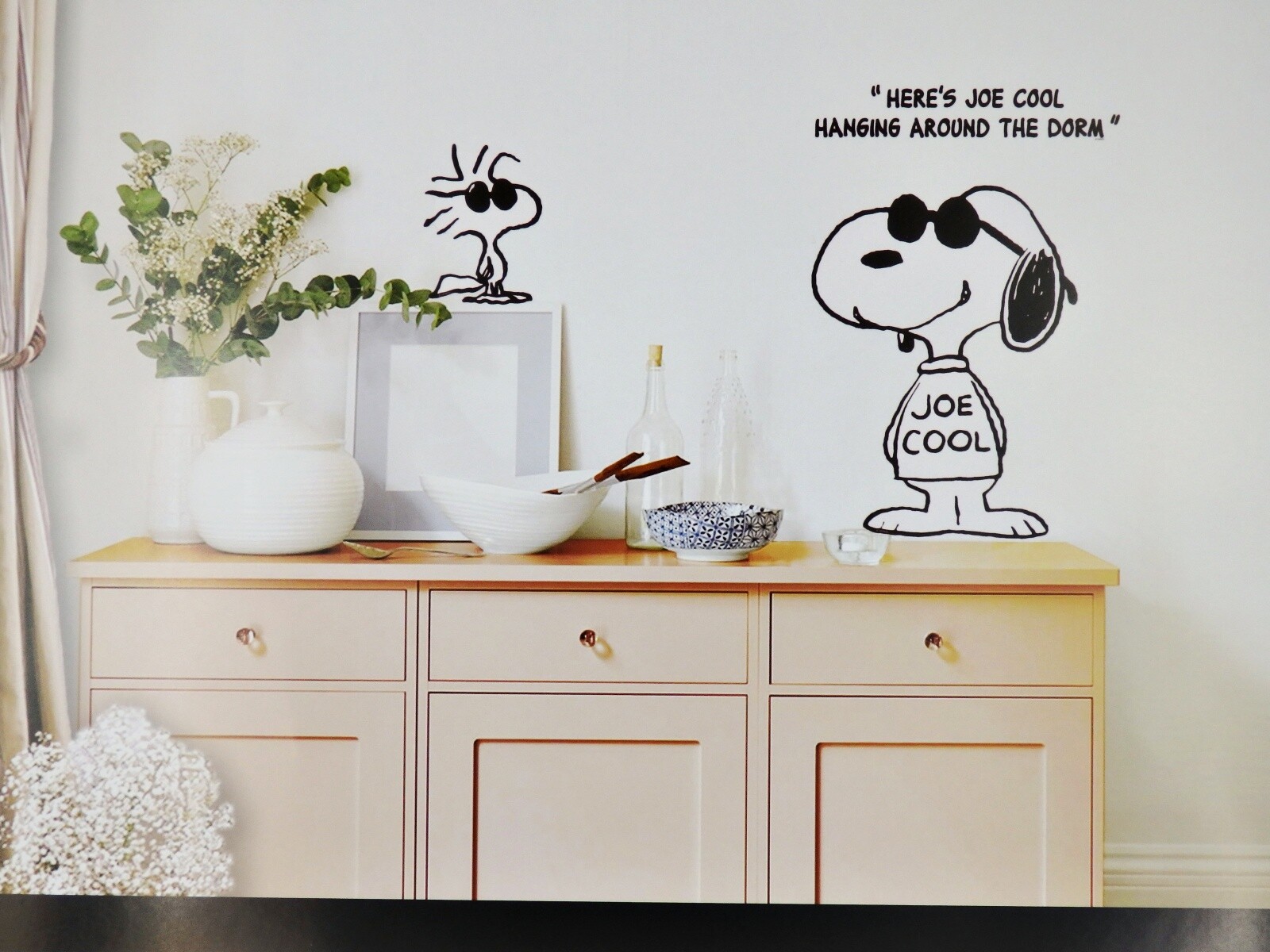 Snoopy スヌーピー 貼って剥がせるウォールステッカー 大判 Joe Coolの商品ページ 卸 仕入れサイト スーパーデリバリー