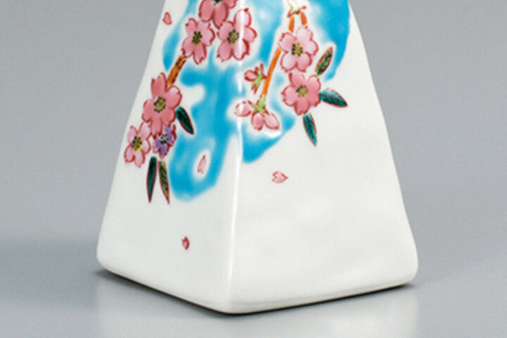 sakura bloom retailers