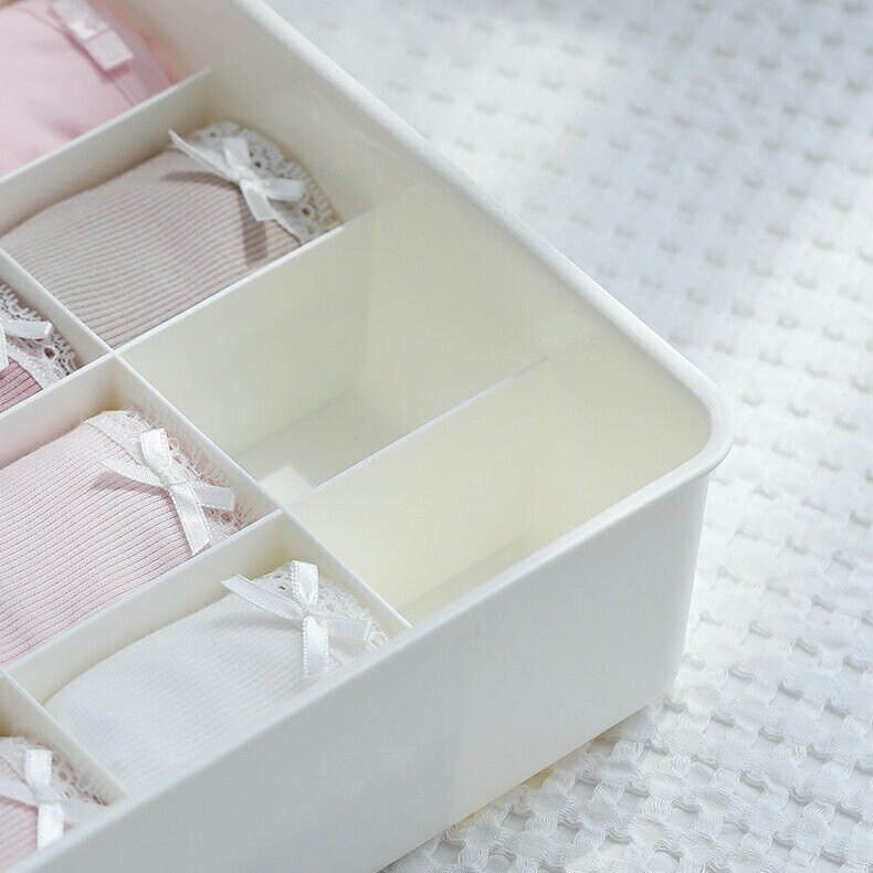 cardboard bassinet