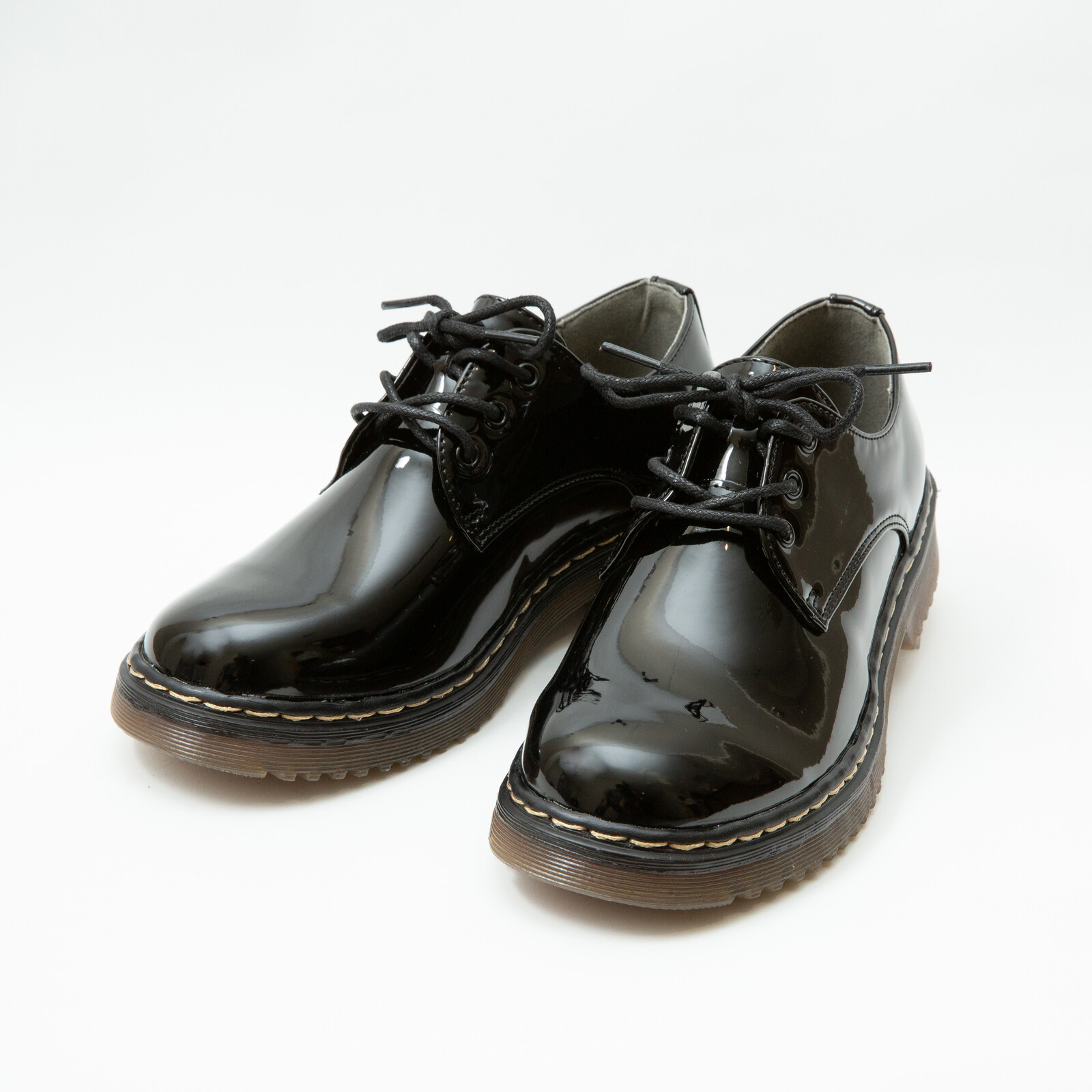 ladies black dress flats