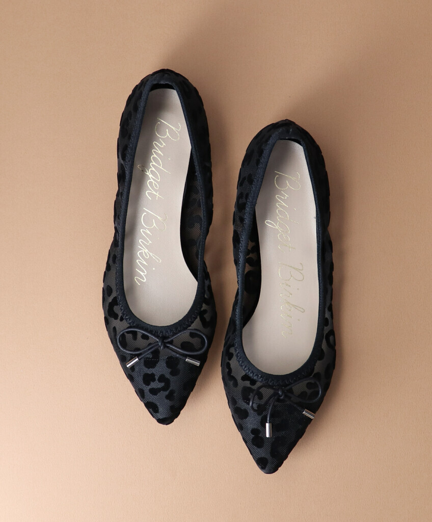 black lace ballet pumps